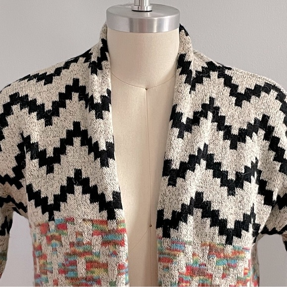 Debut Long Cardigan Duster Southwestern Graphic Sweater Open Front- Size Small - Picture 2 of 7